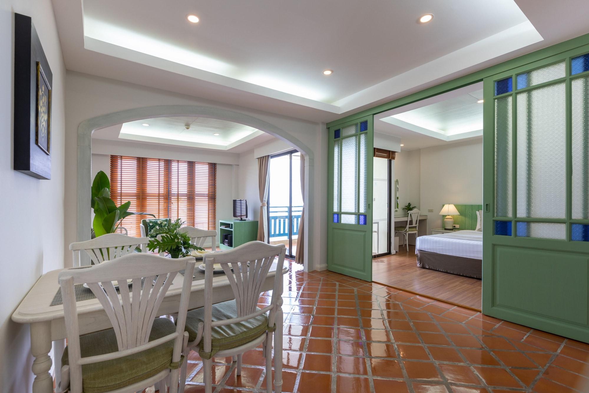 Kantary Bay Phuket Hotel 4*